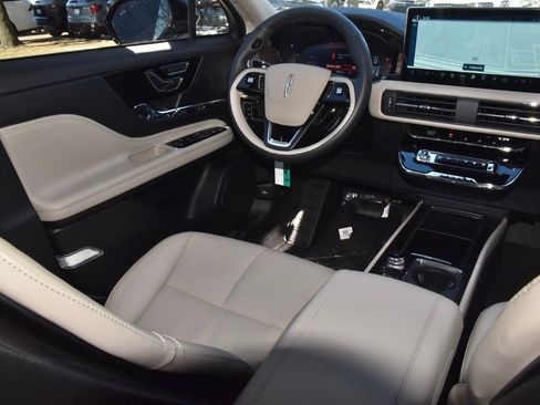 New 2026 Lincoln Corsair Grand Touring image 15