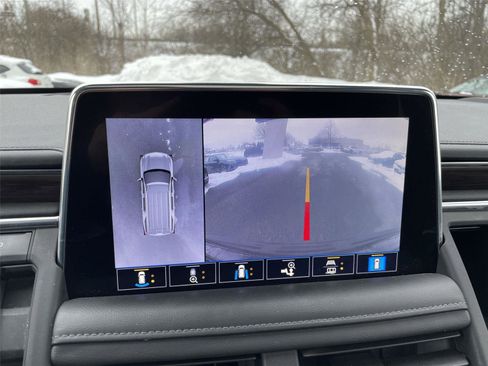 Used 2021 Chevrolet Tahoe LT w/ LT Signature Package image 18