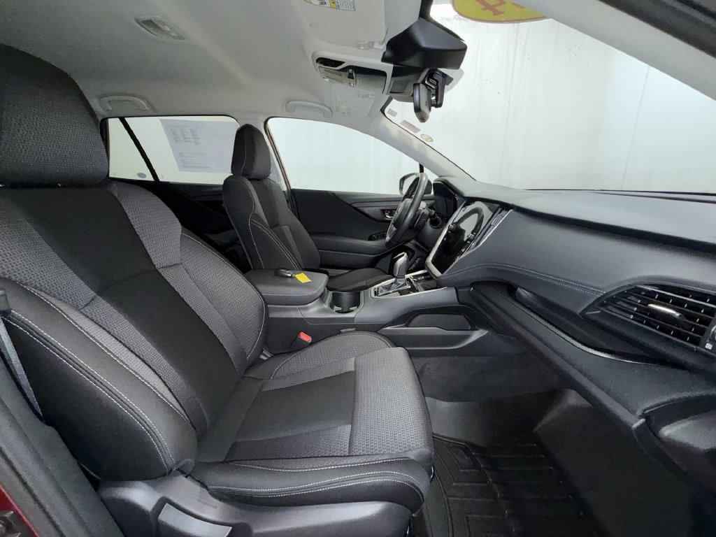 Used 2024 Subaru Outback Premium AWD/4WD image 18