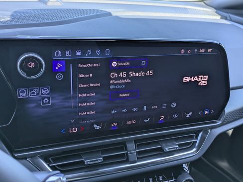 Used 2026 Chevrolet Equinox EV LT image 16