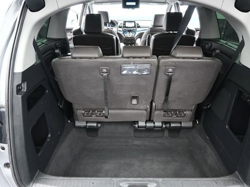 Certified 2023 Honda Odyssey Touring image 21