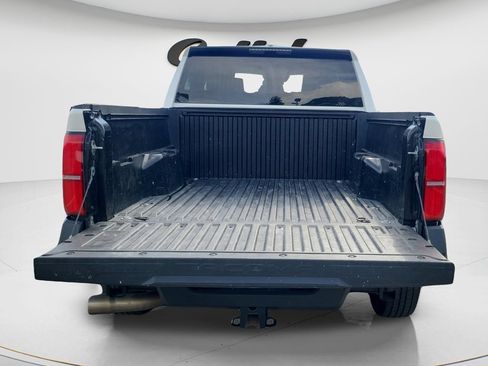 Certified 2024 Toyota Tacoma SR AWD/4WD image 12