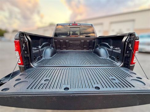 Used 2019 RAM 1500 Big Horn AWD/4WD image 14