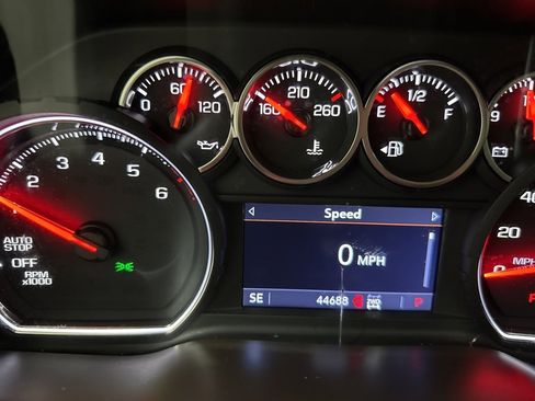 Used 2019 Chevrolet Silverado 1500 LT Trail Boss image 46