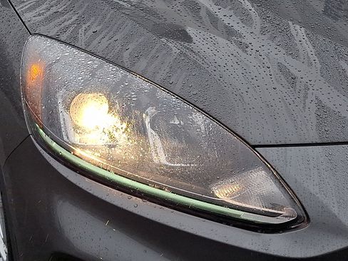 Used 2022 Ford Escape SE w/ Convenience Package image 9