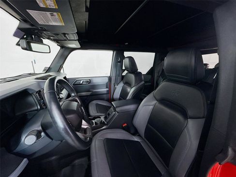 Used 2023 Ford Bronco Black Diamond image 18