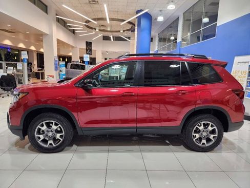 Used 2023 Honda Passport TrailSport image 5