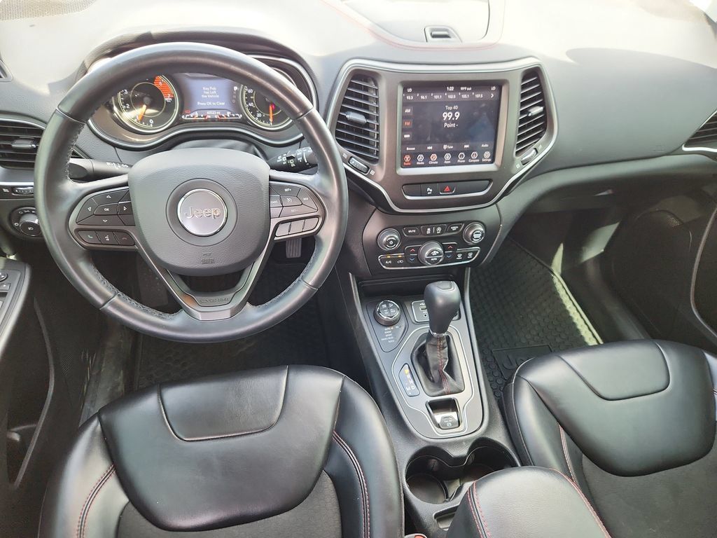 Used 2020 Jeep Cherokee Trailhawk AWD/4WD image 9