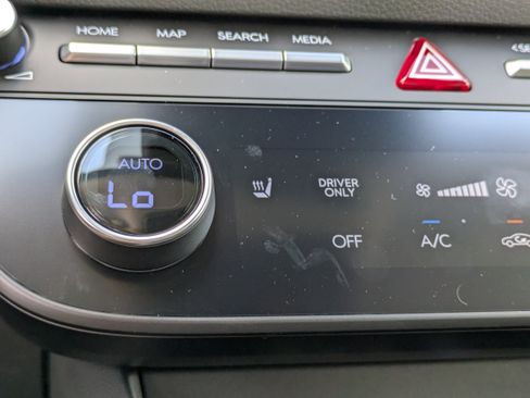 New 2025 Hyundai Sonata SEL image 27