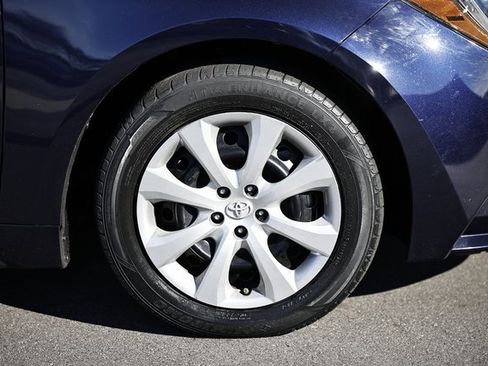 Used 2023 Toyota Corolla LE image 10