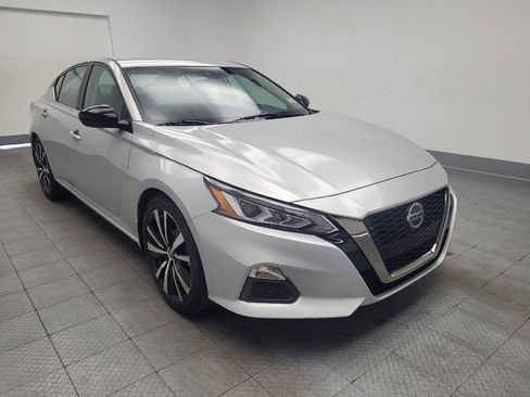 Used 2021 Nissan Altima 2.5 SR FWD image 13