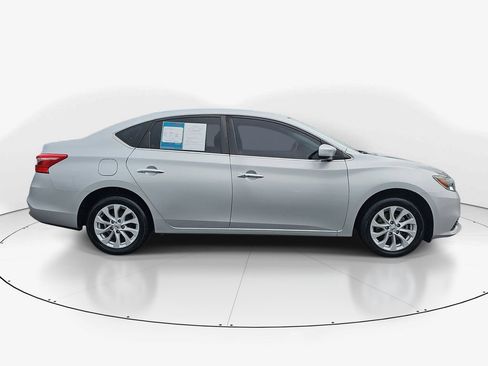 Used 2019 Nissan Sentra SV FWD image 5