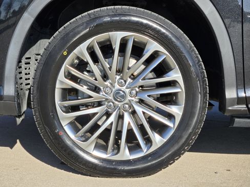 Used 2022 Lexus RX 350L Luxury image 19