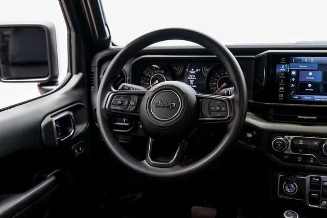 Used 2026 Jeep Gladiator Sport AWD/4WD image 50