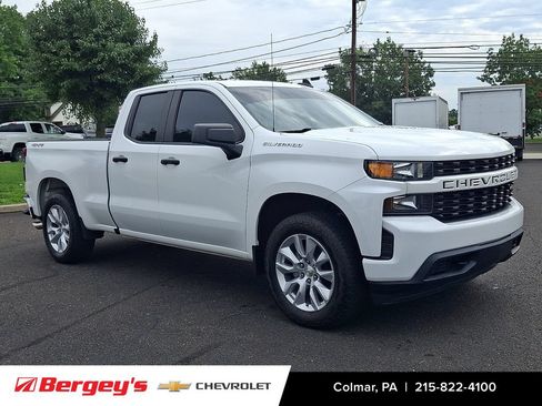 Certified 2020 Chevrolet Silverado 1500 Custom w/ Custom Value Package AWD/4WD image 3