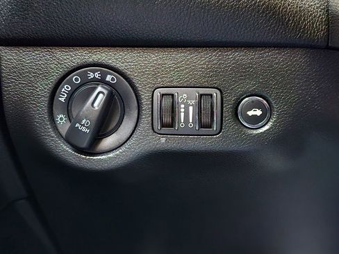 Used 2020 Dodge Challenger SXT w/ Driver Convenience Group image 31