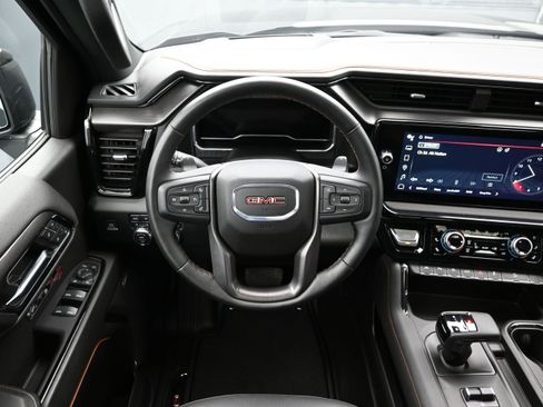 Used 2024 GMC Sierra 1500 AT4 w/ Technology Package AWD/4WD image 26