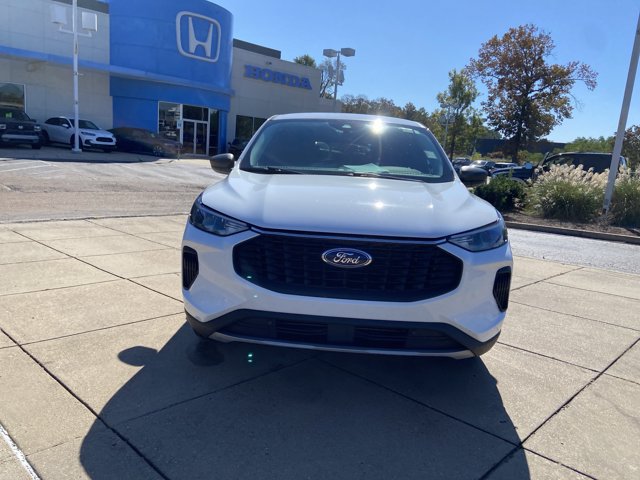 Used 2023 Ford Escape Active FWD image 3