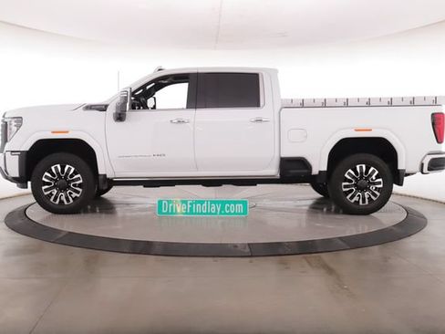Used 2025 GMC Sierra 2500 Denali Ultimate AWD/4WD image 9