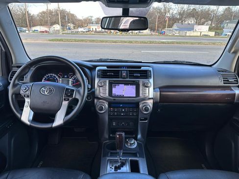 Used 2015 Toyota 4Runner Limited image 35