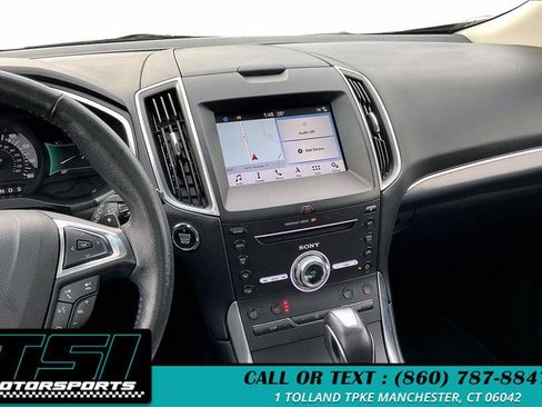 Used 2017 Ford Edge Titanium w/ Equipment Group 301A image 6
