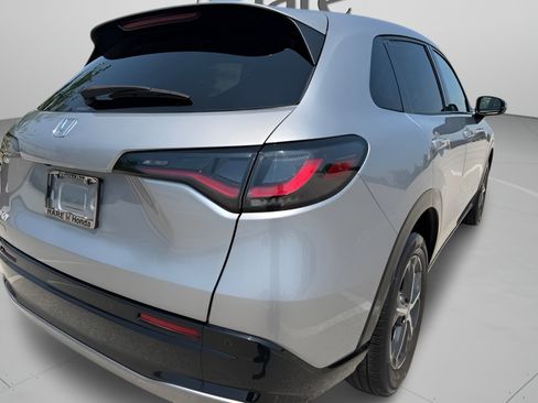 Certified 2024 Honda HR-V EX-L image 31