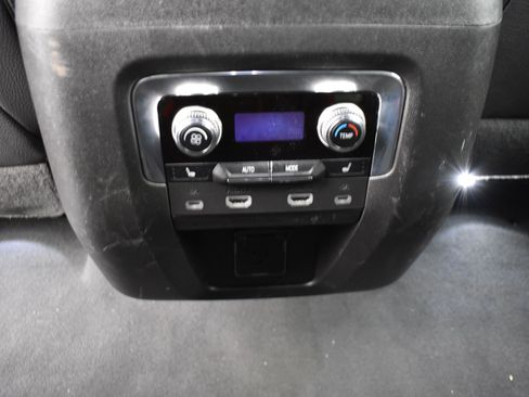 Used 2023 GMC Yukon XL Denali w/ Denali Reserve Package image 18