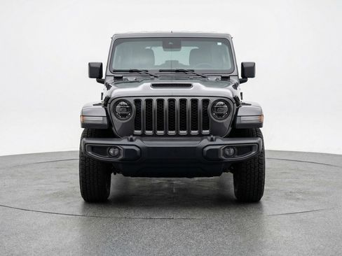 Used 2025 Jeep Wrangler Sport S AWD/4WD image 2