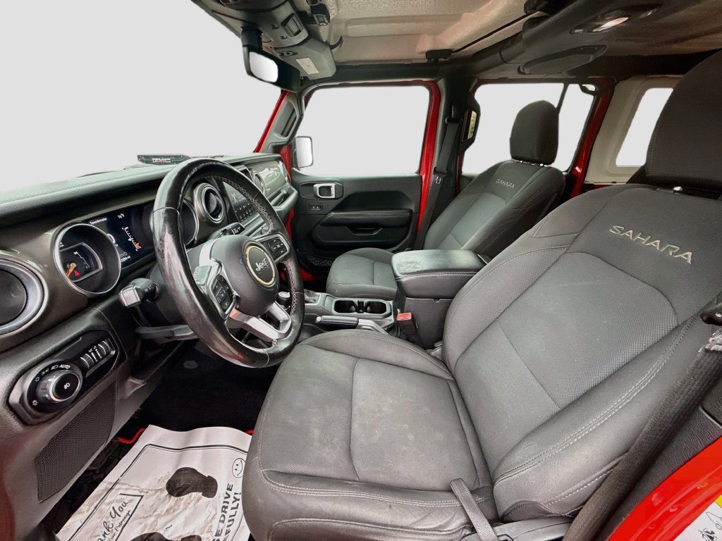 Used 2018 Jeep Wrangler Unlimited Sahara AWD/4WD image 21