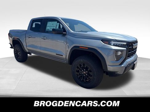 New 2026 GMC Canyon Elevation w/ Convenience Package RWD image 1