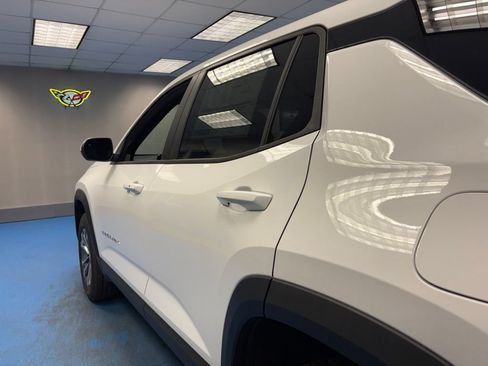 New 2026 Chevrolet Equinox LT w/ Convenience Package II FWD image 18