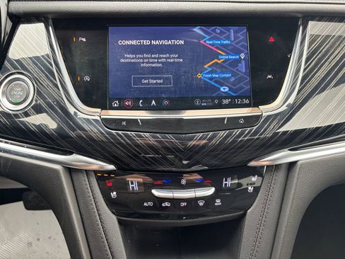 Used 2025 Cadillac XT6 Premium Luxury image 28