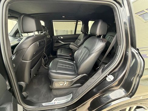 Used 2019 BMW X7 xDrive40i w/ Premium Package AWD/4WD image 14