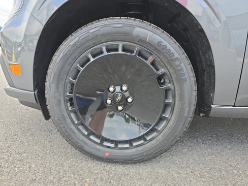 New 2025 Ford Maverick Lobo image 11