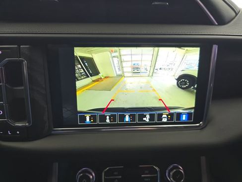 Certified 2022 GMC Yukon Denali w/ Denali Premium Package image 16