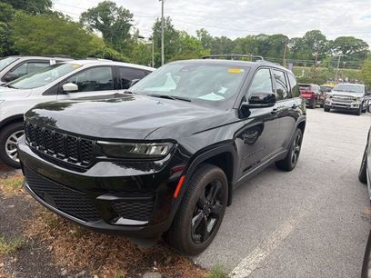 Used 2024 Jeep Grand Cherokee Altitude