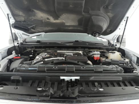 Used 2024 Chevrolet Silverado 3500 High Country w/ Technology Package image 9