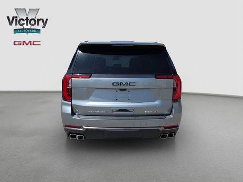 Used 2025 GMC Yukon AT4 Ultimate w/ LPO, Floor Liner Package AWD/4WD image 16