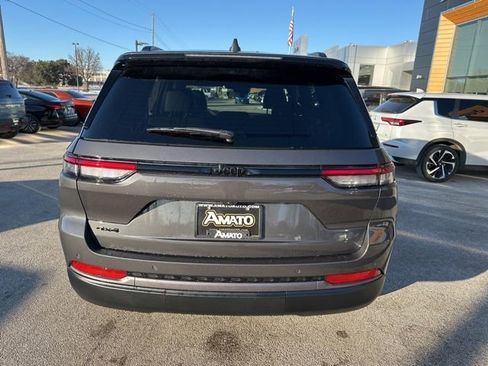 New 2026 Jeep Grand Cherokee Altitude AWD/4WD image 7