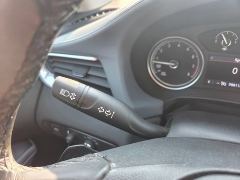 Used 2020 Buick Enclave Essence AWD/4WD image 24