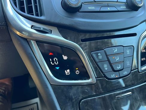 Used 2015 Buick LaCrosse Premium FWD image 20