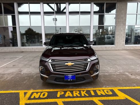 Used 2022 Chevrolet Traverse High Country image 2
