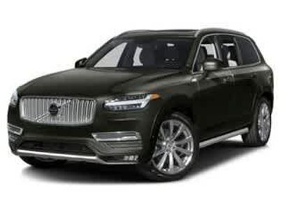 Used 2016 Volvo XC90 T6 Momentum w/ Momentum Plus Package