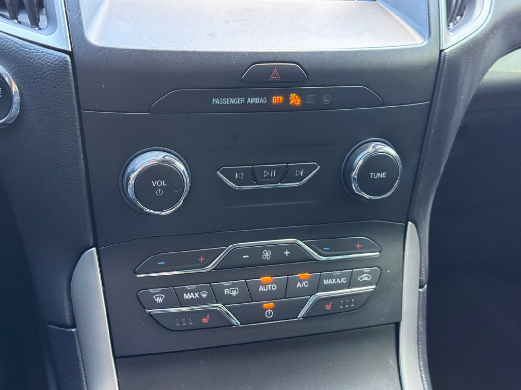 Used 2020 Ford Edge SEL w/ Convenience Package FWD image 30