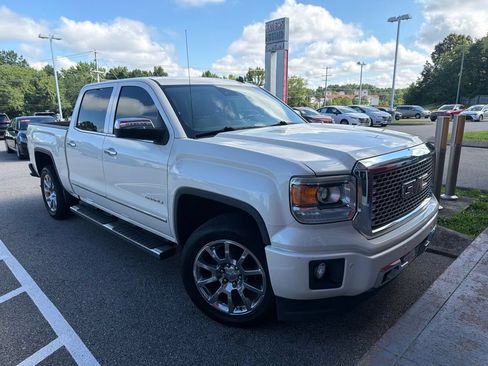 Used 2014 GMC Sierra 1500 Denali w/ Driver Alert Package AWD/4WD image 2