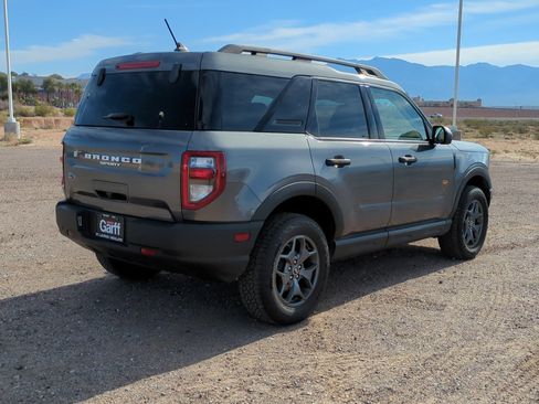 Used 2022 Ford Bronco Sport Badlands image 3