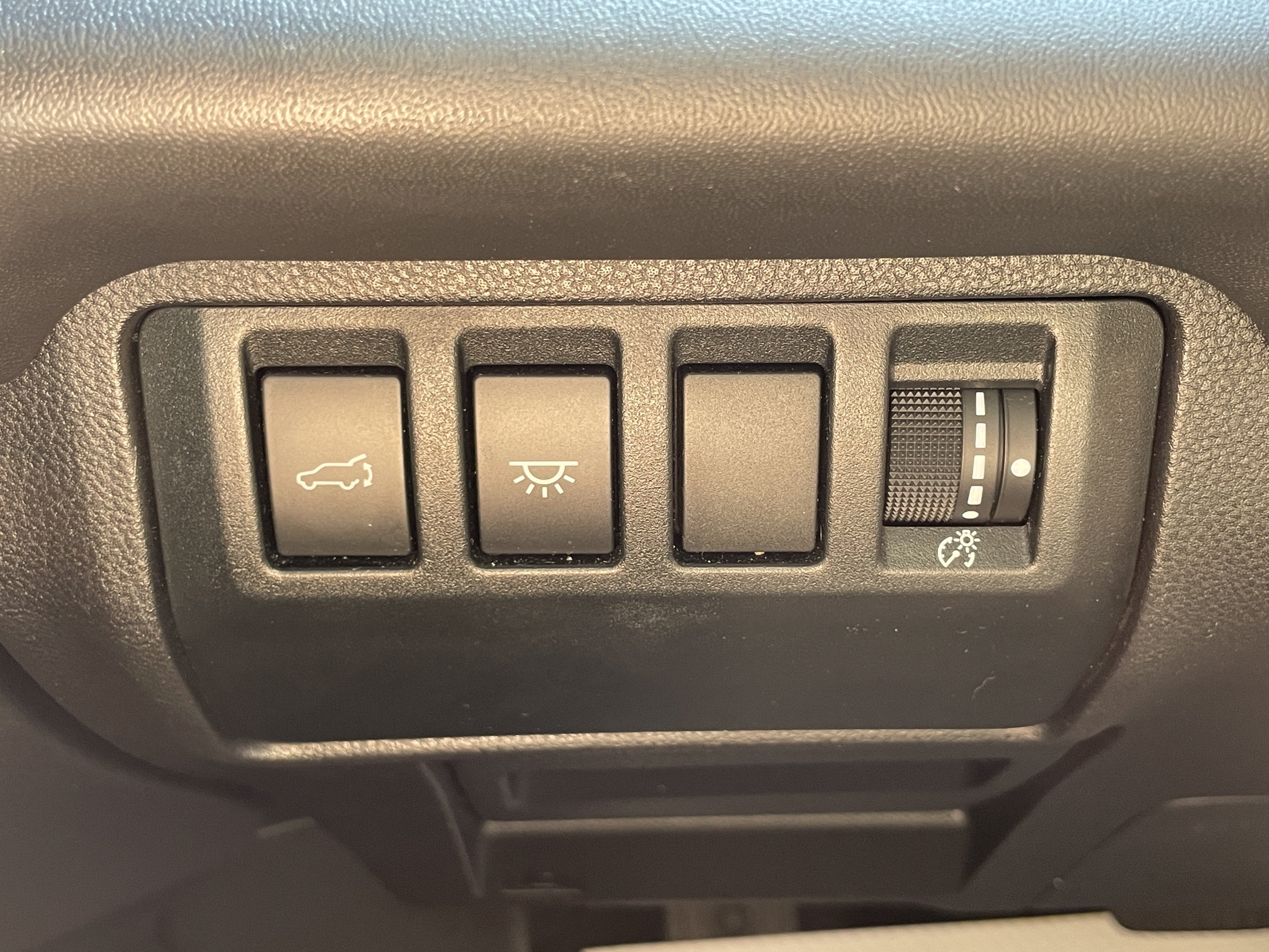 Used 2023 Subaru Ascent Limited AWD/4WD image 25