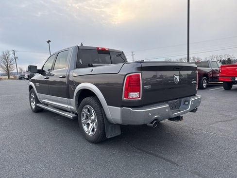 Used 2015 RAM 1500 Laramie w/ Convenience Group image 10