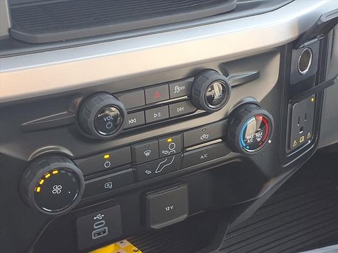 New 2025 Ford F550 4x4 Regular Cab Super Duty image 8