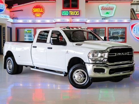 Used 2024 RAM 3500 Tradesman w/ Chrome Appearance Group image 1